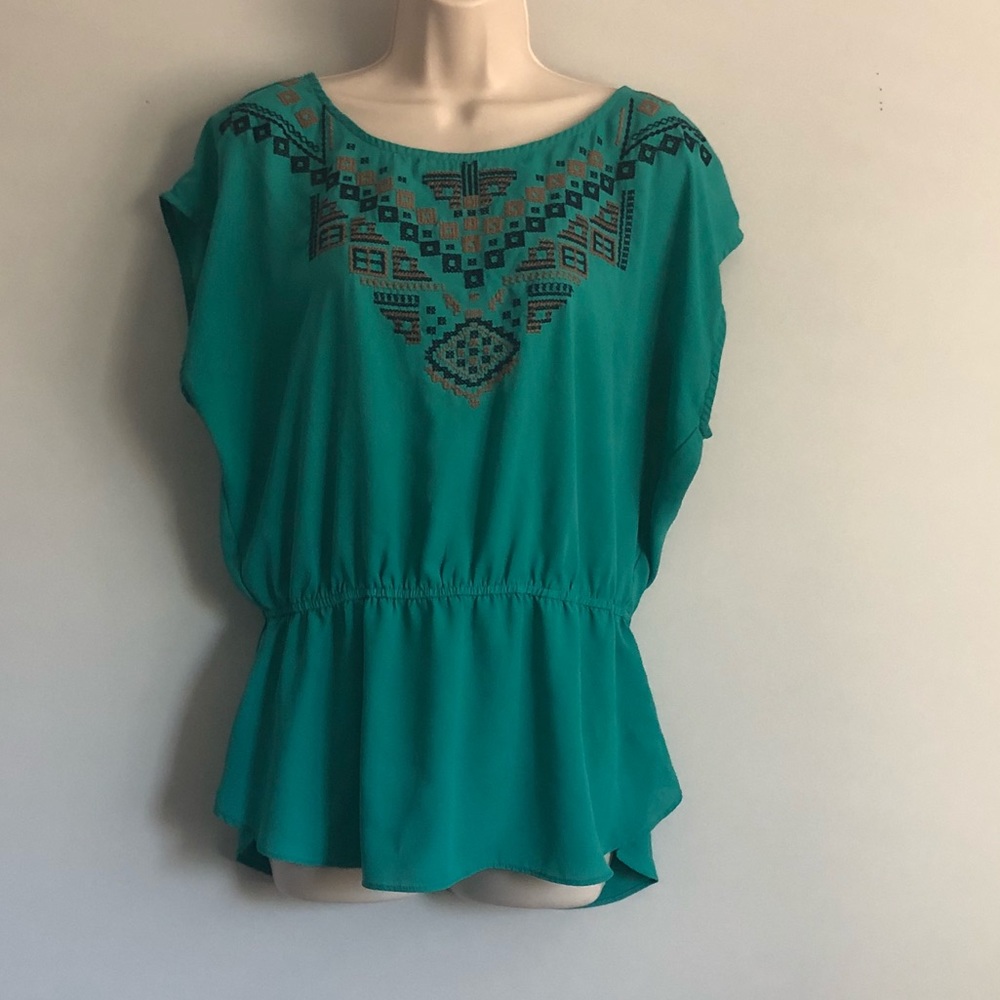 Maurice’s Tribal Top